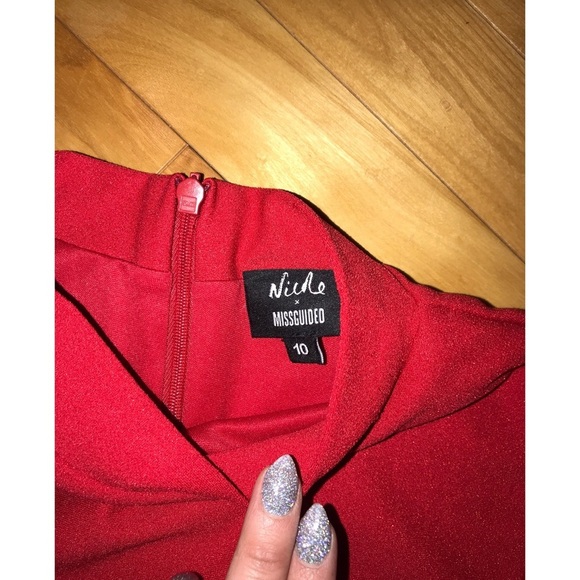 Misguided two piece red set - Picture 3 of 3